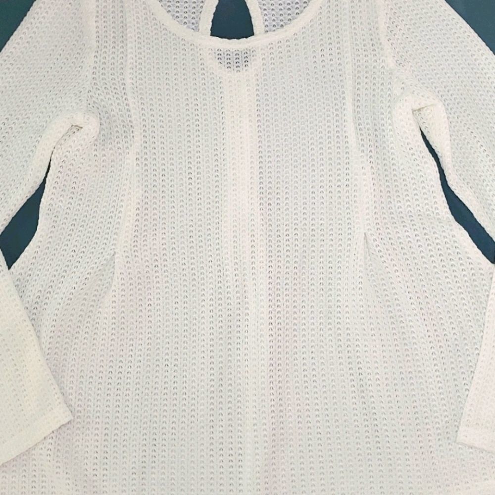 Chelsea & Theodore tunic, womens top white,‎ MEDIUM Petite